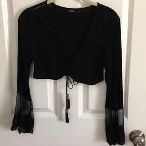 LF Crop Lace Top